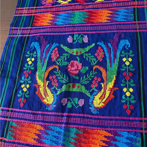 Colorful Woven Table Runner - Picture 2 of 5